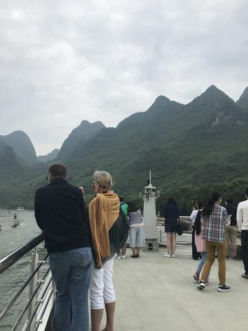 阳朔未来一周穿衣建议,轻松游山水,穿搭不踩雷 阳朔未来一周穿衣建议,轻松游山水,穿搭不踩雷