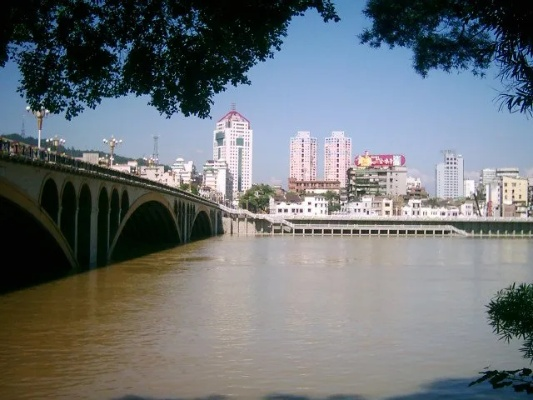 梧州天气，一座岭南城市的四季私语